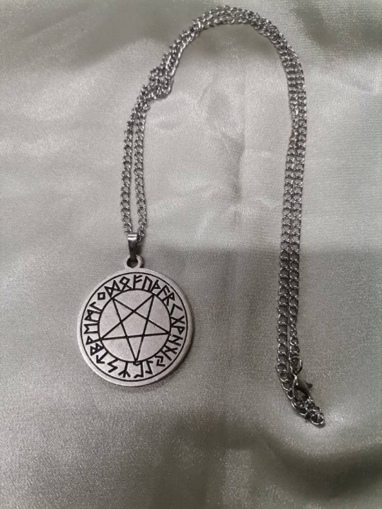 Pentagram Run Kolye